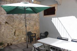 107 Rosario, Guesthouse