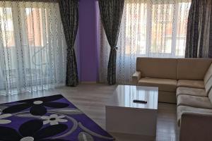 Luxury apartment with two bedrooms and large living room, 100 square meters, city center