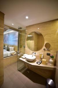 Alivaa Hotel, Millennium City Center, Sector 29, Gurugram