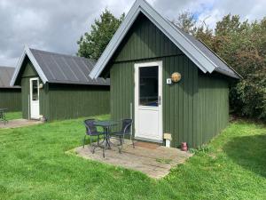 Studio Cottage (2 adults) with Shared Bathroom room in Tangloppen Camping & Cottages