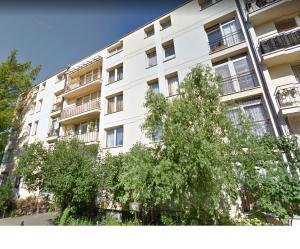 QUIET APARTMENT IDEAL LOCATION BETWEEN OLD TOWN AND METRO