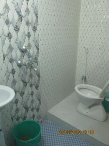 Kedar Guest House -Feel At Home