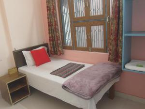 Kedar Guest House -Feel At Home