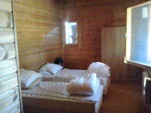 Chalets Chalet avec baignade ecologique : photos des chambres