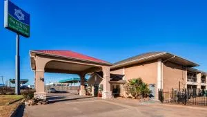 SureStay Hotel by Best Western Terrell - Hawk Cove