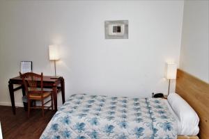 Hotels Hotel Le Regent : Chambre Simple Standard