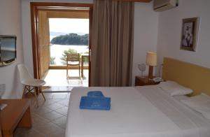 Cape Kanapitsa Hotel & Suites Skiathos Greece