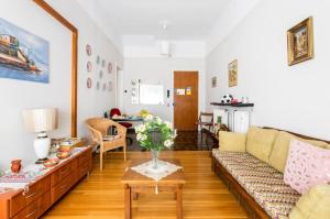 Beautiful appartment under Akropolis!