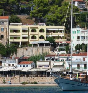 Haravgi Hotel Alonissos Greece