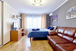 l3-82 MAIN STREET- MODERN NEW THREE 3 SEPARATE 3BEDROOMS 100 m2 - CENTRAL LOCATION, METRO PALACE OF SPORTS - GULLIVER MALL, ARENA CITY
