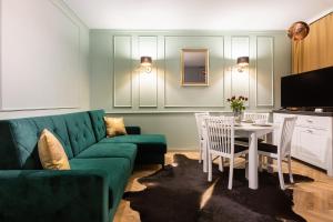 One-Bedroom Apartment room in Millennium Port Gold