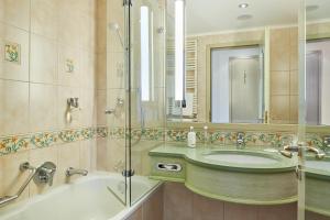 Flexible Double Room (1 stay - different rooms)   room in Travel Charme Nordperd & Villen