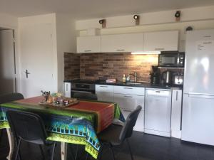 Appartements Appartement avec grande terrasse pour 6 personnes : photos des chambres