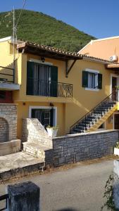 Alexandros House with private parcking