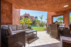 Romen 04 Bahia de Los Menceyes