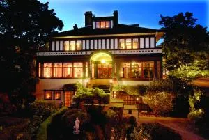 Beaconsfield Bed and Breakfast - Victoria - Oak Bay