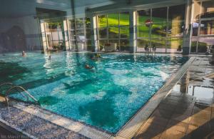 3 star Готель Kompleks Beskid Спитковіце Польща