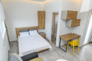 Superior Modern Katoikia