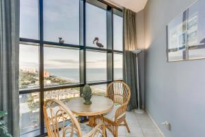 2Br Penthouse in the Ocean Forest Plaza