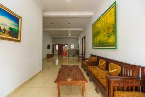 RedDoorz Syariah@Jalan Dr Mansyur Medan