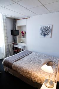 Hotels Hotel Henri IV : Chambre Simple