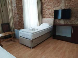 Classic Suite room in Taxim Hotel Marin