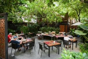 The Rose Residence, Bangkok