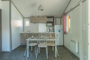 Campings Camping Le Mediterranee Argeles - Domaine pietonnier : photos des chambres