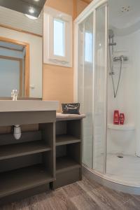 Campings Camping Le Mediterranee Argeles - Domaine pietonnier : photos des chambres