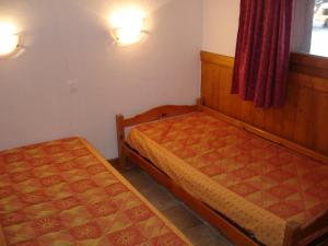 CHALET DANS LA NEIGE EDELWEISS ARCs 2000