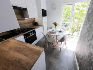 New Apartment - 300 m Town Hall - 3 Rooms - 7 people