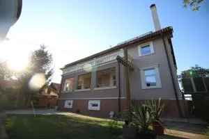 Hostel Teresianum - Mozgovo