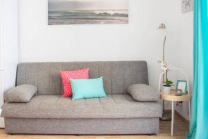 Steps to the beach!!!