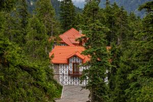 Foleya Mountain Resort Hotel & Villas