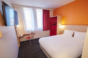 Hotels Premiere Classe Clermont Ferrand Centre : photos des chambres