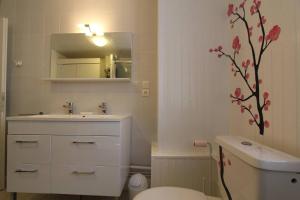Appartements Gite L Ecrin - Coeur de Riquewihr - 4 personnes : photos des chambres