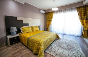Deluxe Triple Room with Sea View room in Princess Apartments