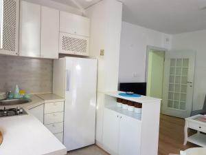 Nance Apartment 1 - Quiet, Cozy, Neat and Near