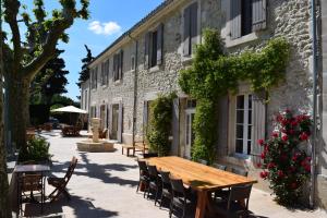 Maisons d'hotes La Bastide des Amouriers : photos des chambres