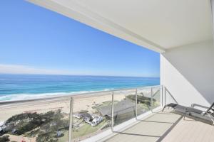 Beachfront on Oasis Centre, Air on Broadbeach 1503