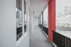 Reddoorz Plus @ Karet Pedurenan 3