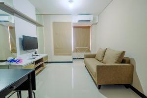 Comfy 2BR Apartment at Nifarro Park Pasar Minggu By Travelio