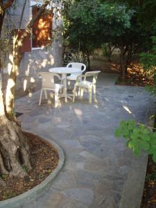 Eleni Studios & Apartments