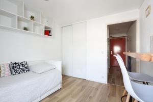 Appartements 10 min Walk Metro Line 1-Faubourg La Defense : photos des chambres