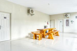 RedDoorz @ Plemburan Jakal 2