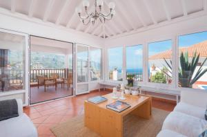 Superior G: private pool & concierge