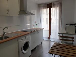 Apartamento Turistico Puente Romano P3 BAJO - B
