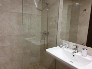 Apartamento Turistico Puente Romano P3 BAJO - B