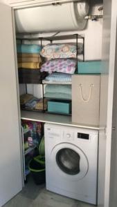 Luminoso apartamento en playa las redes, entorno natural pinares y dunas. Wifi