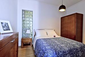 Your Lisbon Hub with Stunning View over Rooftops